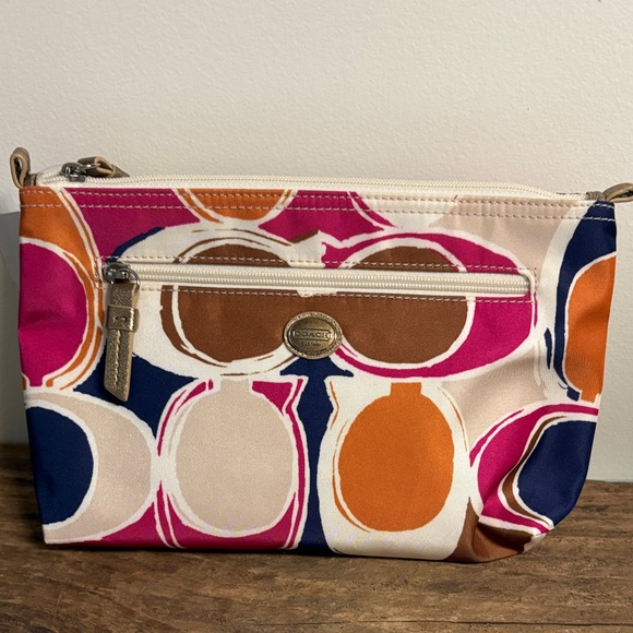 Coach Handbags - Coach Park Hand Drawn Scarf Print collection